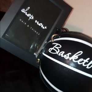 Basketball hand bag